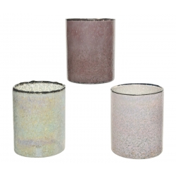 Trois vases en verre aux teintes pastel et textures brillantes, modernes et élégants.