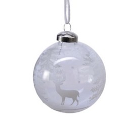 Boule de Noël transparente ornée d'un cerf et de motifs enneigés. Élégance hivernale.