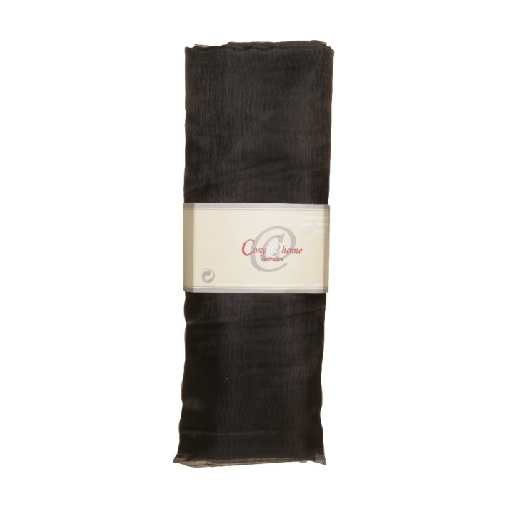 Tissu noir plié, enveloppé dans un emballage élégant et sobre, style moderne.