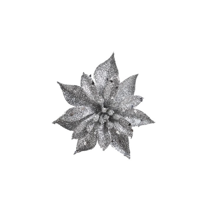 Fleur argentée scintillante aux pétales en forme de pointes, sur fond blanc.