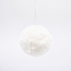 Boule blanche en fourrure