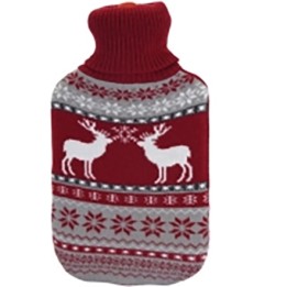 Chauffe-mains en tricot rouge avec motifs de rennes et flocons blancs sur fond gris.