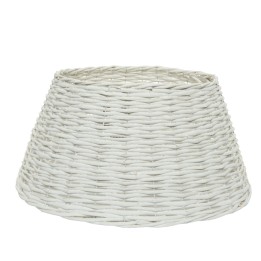 Abat-jour en osier tressé, de couleur blanche, forme conique et texture naturelle.