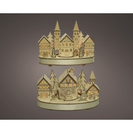Scène hivernale en bois, illuminée, avec maisons, arbres et animaux, style féérique.