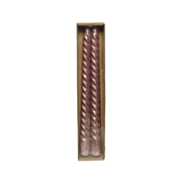 Deux bougies torsadées rose poudré, légèrement scintillantes, présentées dans un élégant ...