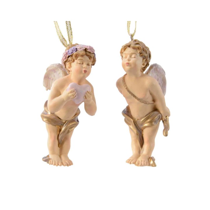 Deux anges en porcelaine, aux teintes douces, ornés de détails dorés et fleuris.