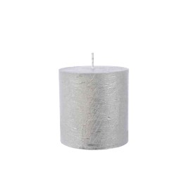 Bougie cylindrique argentée, surface texturée, simple et élégante.