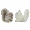 Deux peluches adorables : un écureuil brun et un chat blanc, aux textures douces et soyeuses.