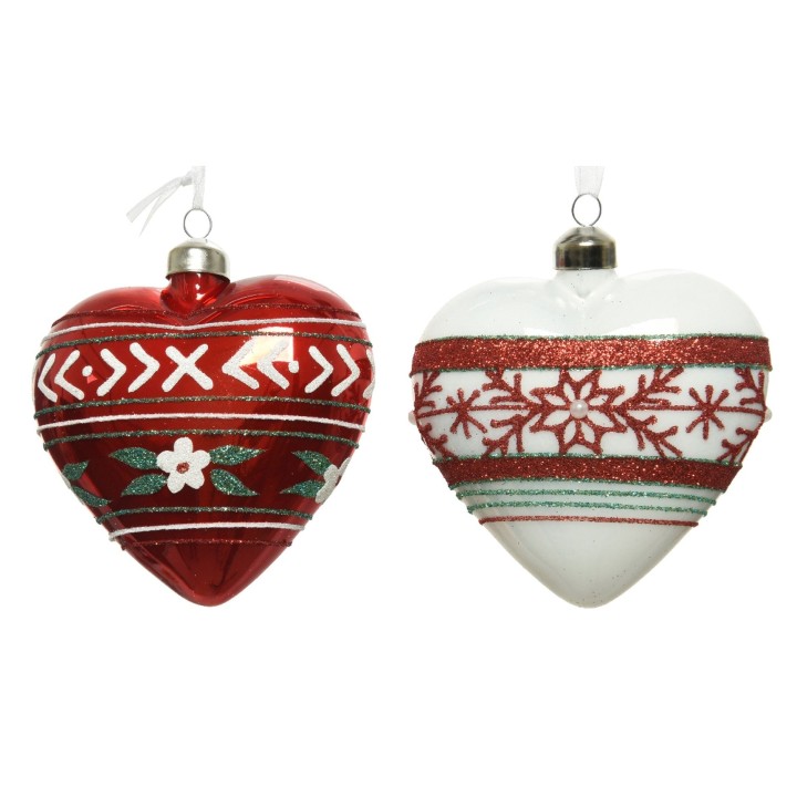 Deux ornements en verre en forme de cœur, l'un rouge décoré de motifs blancs, l'autre blanc or...