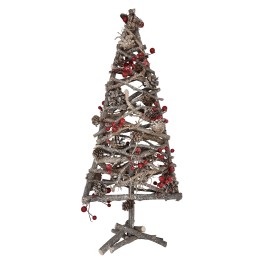 Arbre de Noël en branches naturelles, décoré de pommes de pin et baies rouges.