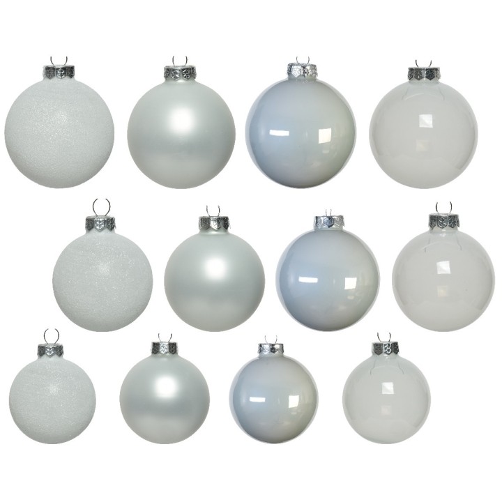 Douze boules de Noël blanches, aux textures variées, brillantes et mates, avec des finitions ar...