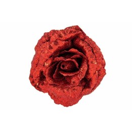 Rose rouge scintillante, pétales texturés, brillance éclatante sur fond blanc.
