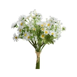 Un bouquet de marguerites blanches, fraîches et délicates, avec des feuilles vertes.