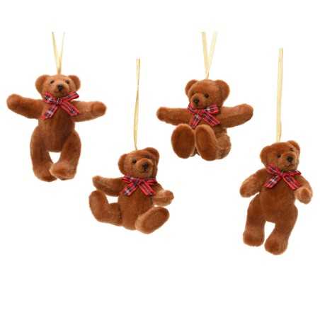 Quatre oursons en peluche bruns, suspendus, ornés de nœuds en tissu à carreaux.