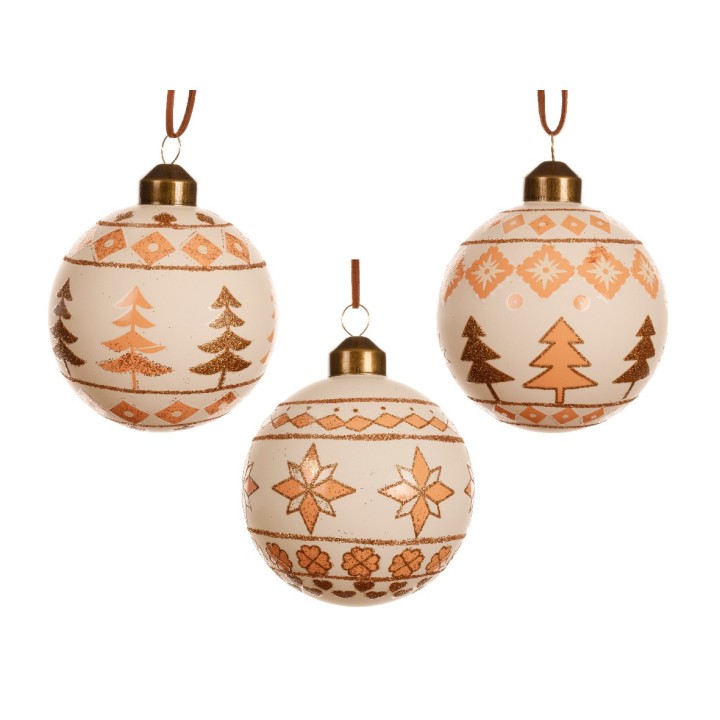 Boules de Noël blanches ornées de motifs dorés et de sapins stylisés.