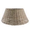 Panier tressé, forme conique, couleur beige, texture naturelle, style artisanal.