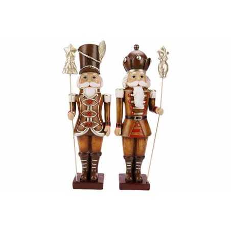 Deux soldats en bois coloré, avec des uniformes détaillés et des accessoires festifs. Deux soldats en bois coloré, avec des uniformes détaillés et des accessoires festifs.