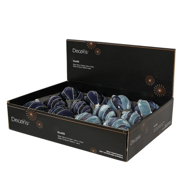 Boîte noire contenant des décorations en verre aux nuances bleues et vertes, élégantes et bri...