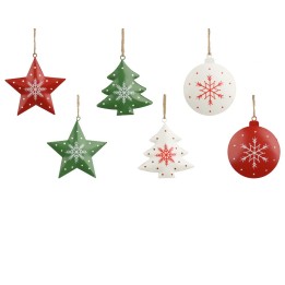 Étoiles, sapins et boules de Noël en métal coloré, rouge et vert, avec motifs enneigés.