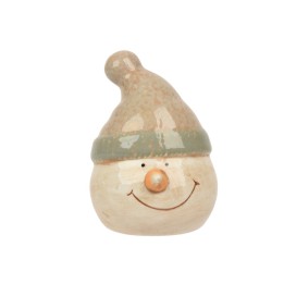 Visage souriant en céramique, chapeau vert, couleurs douces et finitions lisses.