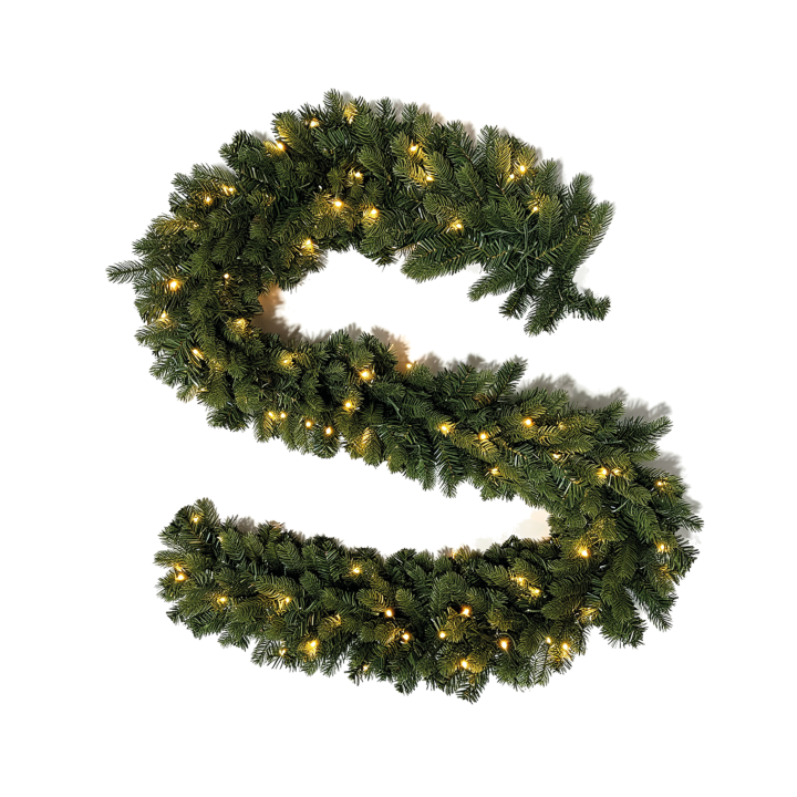 Couronne de sapin vert ornée de lumières scintillantes en forme de S.