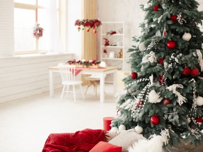 Comment décorer un sapin de Noël comme un pro : les conseils de décorateur